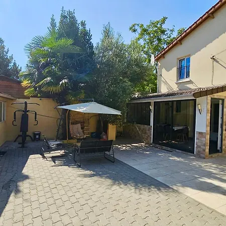 Privee Dans Partage, Moon Ray Paris & Stade De France Appartement